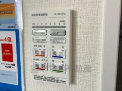 浴室暖房乾燥機には、暖房、乾燥、涼風、換気の4つの機能が付いています。タイマー付きです。換気・雨の日の洗濯も安心です＾＾