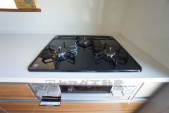 3口コンロなので、効率よくお料理が楽しめます。毎日のお料理も楽しくなりますね＾＾