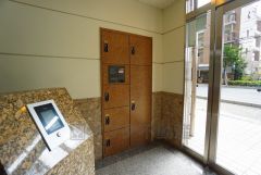 宅配ボックス完備。