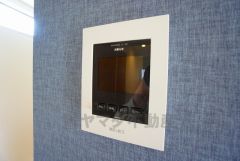 防犯性、セキュリティ対策に安心できるテレビモニター付きインターフォンです。セールスマン対策にもなり安心できます。