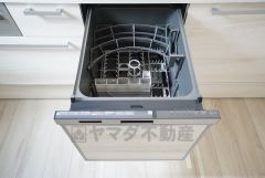 同仕様写真。家事の時間が短縮できる食器洗浄乾燥機付。後片付けもラクラクです。
