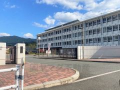 宇美町立宇美中学校