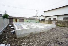 2025年11月完成予定。同一ハウスメーカー物件内覧可能です。お気軽にお問い合わせください＾＾