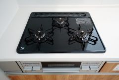3口コンロなので、効率よくお料理が楽しめます。毎日のお料理も楽しくなりますね＾＾