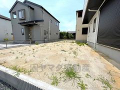 広々お庭スペースあり。家庭菜園やBBQなど楽しみが広がるスペースです＾＾