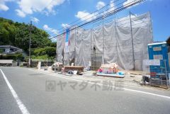 カースペースは停めやすい並列駐車3台＾＾
