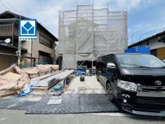 スーパーまで徒歩3分。コンビニまで徒歩5分。イオンモール福岡：車で約7分。2ｋｍ 須恵中央駅まで自転車で約14分＾＾2.1ｋｍ