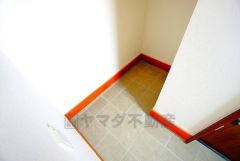 玄関横にはSICを完備。お子様のベビーカーやおもちゃ、ゴルフバッグも収納できます。