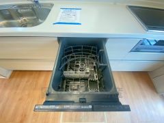 家事の時間が短縮できる食器洗浄乾燥機付。後片付けもラクラクです。