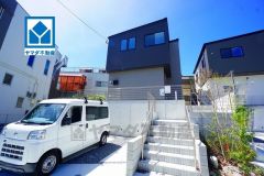 太宰府ICまで車で約11分＾＾（3.3ｋｍ）遠出のお出かけに便利です。ＪＲ鹿児島本線と西鉄天神大牟田線の2沿線利用可能＾＾通勤通学に便利です＾＾