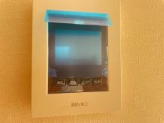 防犯性、セキュリティ対策に安心できるテレビモニター付きインターフォンです。セールスマン対策にもなり安心できます。