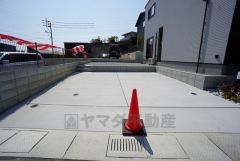 カースペース並列2台＾＾ご夫婦で1台ずつ所有出来ます＾＾