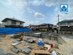 西鉄天神大牟田線「白木原」駅自転車で約13分（2ｋｍ）西鉄バス「きじがお公園」停徒歩2分＾＾