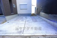 大野東小学校・御陵中学校まで徒歩10分。お子様の通学が安心です＾＾