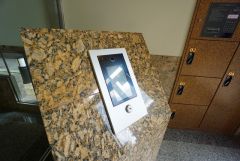 防犯性、セキュリティ対策に安心できるテレビモニター付きインターフォンです。セールスマン対策にもなり安心できます。