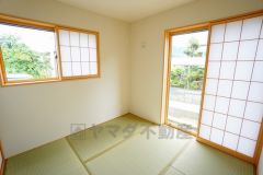 同仕様写真。ＬＤＫに隣接する和室です。様々な使用用途で活躍しそうです。