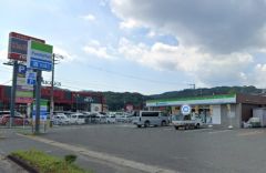 ファミリーマート　つつじヶ丘