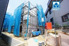 敷地面積約64坪。オール電化。西鉄バス西伊岐須停まで徒歩14分。穂波東IC入口（八木山バイパス）まで車で約9分。遠出のお出かけに便利＾＾
