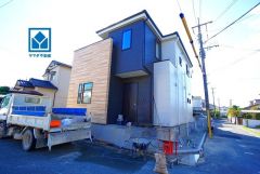JR都府楼南駅まで徒歩8分。 西鉄二日市駅まで徒歩13分。 コンビニまで徒歩5分。スーパーまで徒歩9分。