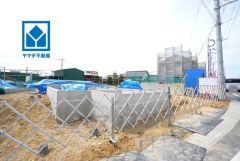 西鉄天神大牟田線「桜並木」駅まで徒歩約23分＾＾JR鹿児島本線「南福岡」駅まで徒歩約35分＾＾