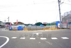 御笠の森小学校まで徒歩約11分（約750ｍ）御陵中学校まで徒歩約12分（約850ｍ）