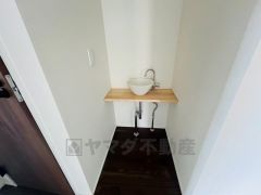 2階手洗い場あり。