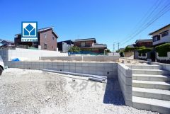 西鉄バス南山手入口徒歩3分。並列駐車3台＾＾イオン大野城ショッピングセンターまで車で約17分（5.3ｋｍ）