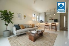 同仕様写真。家族が集まる開放的なリビング。18.5帖の大空間で毎日のお食事が楽しみです＾＾思い思いの時間を過ごしたり、家族みんなで食事をしたり、素敵な団らんの場になりますね。