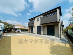 お庭には水道も完備してあるので、小さなお子様用のプールなど、大活躍すること間違いなし。ペットを飼われているご家族様にもオススメです＾＾