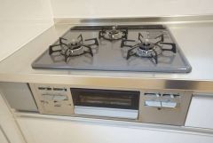 3口コンロなので、効率よくお料理が楽しめます。毎日のお料理も楽しくなりますね＾＾