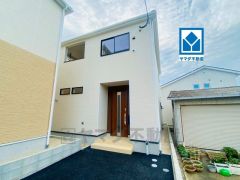 スーパー・コンビニ・ホームセンターまで徒歩5分圏内＾＾周辺環境が充実＾＾