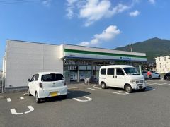 ファミリーマート　須恵佐谷
