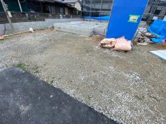 駐車スペースはゆとりある2台分を確保。マイカー用に、お客さま用に、余裕を持ってご利用いただけます^^