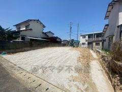 現地（2025年4月）撮影写真。 2025年8月下旬完成予定。 同一ハウスメーカー物件内覧可能です。 お気軽にお問い合わせください＾＾