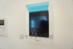 防犯性、セキュリティ対策に安心できるテレビモニター付きインターフォンです。セールスマン対策にもなり安心できます。