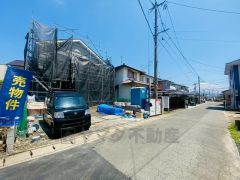 2025年4月現地撮影写真。 一戸建ての多いエリア。落ち着いた住宅地内で快適な生活を実現してみませんか。
