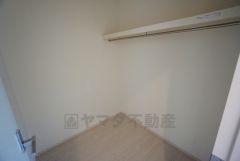 ファミリークローク完備。家族全員分の衣類や大きな荷物も収納できます＾＾