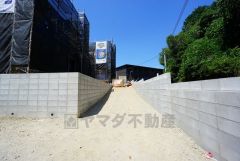 カースペースは3台駐車出来ます。
