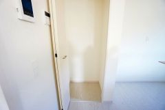キッチン横パントリー収納。食器やキッチン用品、食料品の保存に便利です＾＾