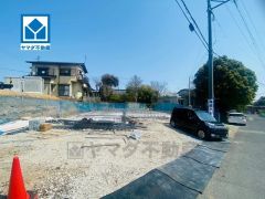 平屋建て。駐車4台。スーパーまで徒歩10分＾＾西鉄バス「潤野下区」停まで徒歩7分。通勤通学に便利です。コンビニ徒歩10分＾＾