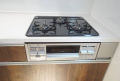 3口コンロなので、効率よくお料理が楽しめます。毎日のお料理も楽しくなりますね＾＾