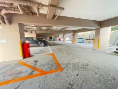 駐車場空き状況要問合せ。