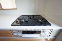 3口コンロなので、効率よくお料理が楽しめます。毎日のお料理も楽しくなりますね＾＾