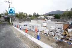 JR篠栗駅まで自転車で約8分＾＾（1.2ｋｍ）小中学校まで徒歩10分。