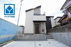 スーパー・コンビニ・ドラッグストア・志免東小・中学校まで徒歩10分圏内＾＾ JR須恵駅まで自転車で約9分。（1.4ｋｍ）