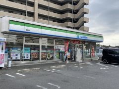 ファミリーマート　篠栗庄