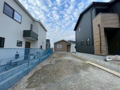 駐車スペースは6台分＾＾