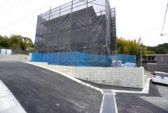 敷地面積広々61坪。