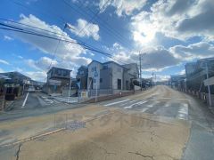 前面道路は北側5ｍ。