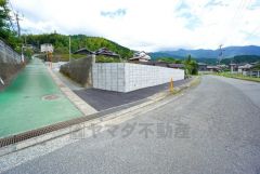 交通量が少なく、小さなお子様がいるご家庭も安心です＾＾